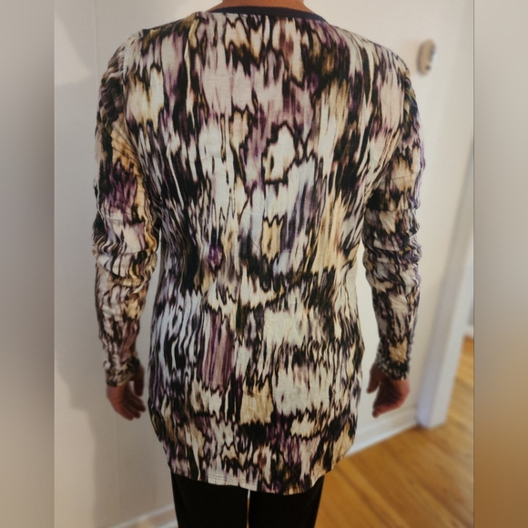 LOT OF 4 Simply Vera Vera Wang  ARTSY long Sleeve Decoative Tops SIZE Medium - Picture 12 of 13